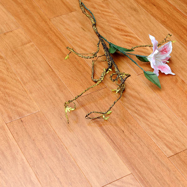 實(shí)木地板